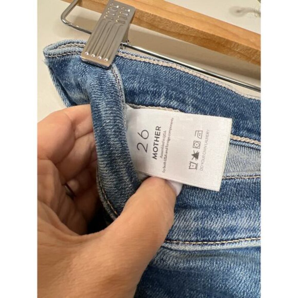 NWT Mother Mid Rise Dazzler Ankle Fray Riding The Cliff Side Jeans Blue Size: 26 - Picture 7 of 10